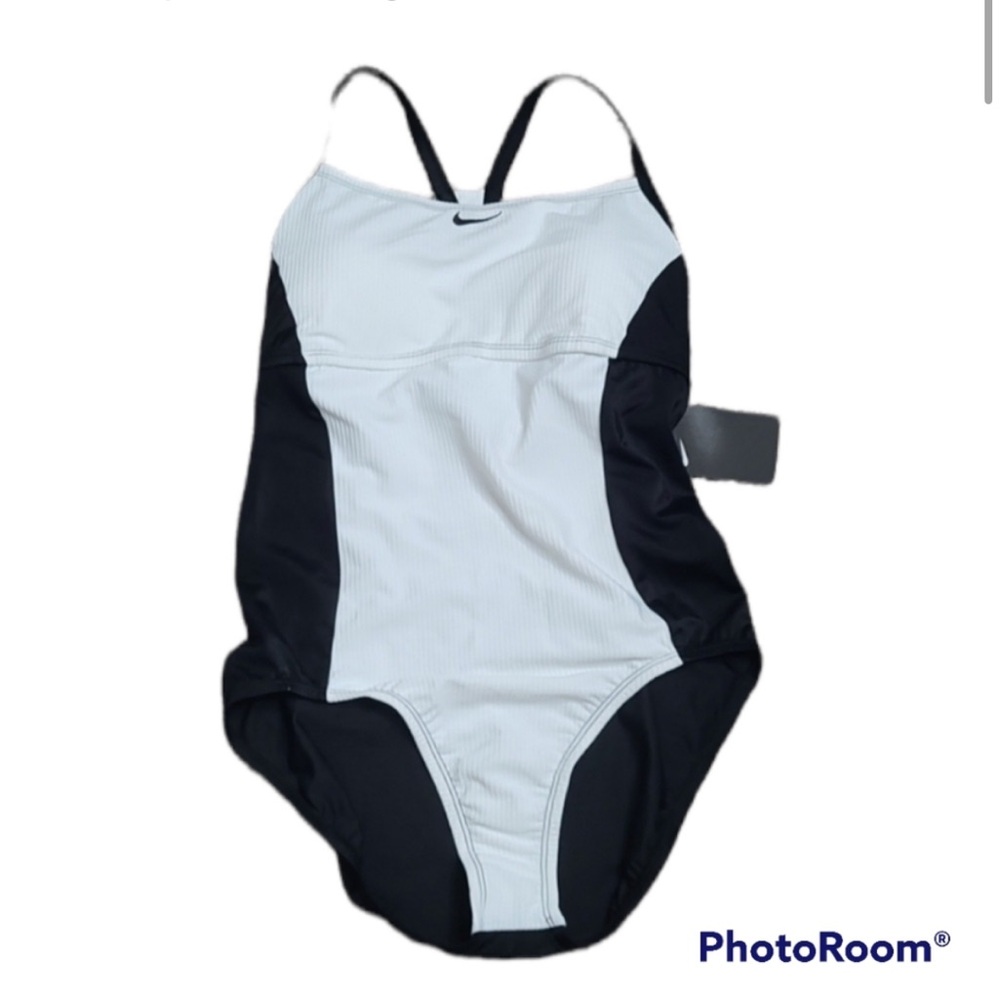 Nike one piece swimsuit Large NWT